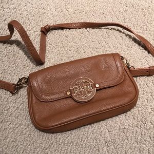 Tory Burch Amanda Classic Crossbody Bag